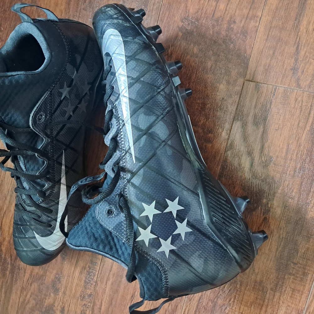 Black Nike Football Cleats